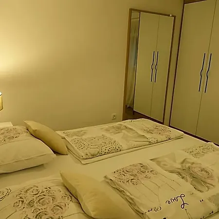Zvane Otel
